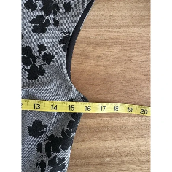 Ann Taylor Grey Black Floral Sheath Dress Size 4 - Picture 7 of 9